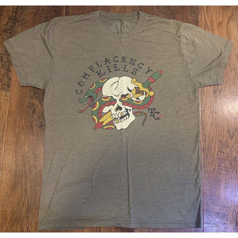 Tango Charlie Apparel Complacency Kills Skull & Snake Mens Shirt Size Large